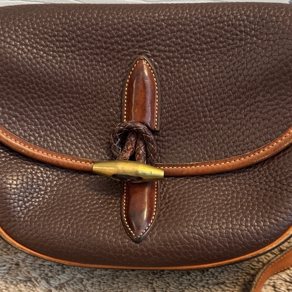 Dooney & Bourke Dark Brown Pebbled Leather Crossbody with Tan Trim VINTAGE - Picture 2 of 9